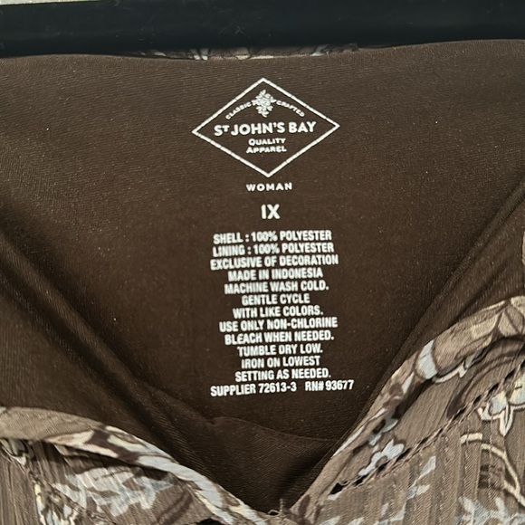 Flowy St John Bay Top. - Picture 2 of 4